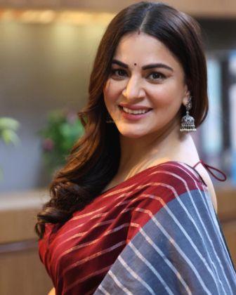 Shraddha Arya Biography