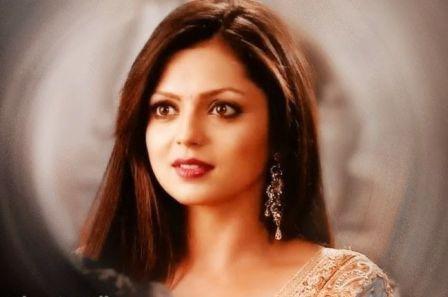 Drashti Dhami Biography