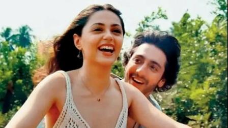 Ahaan Panday Breaks Silence on Dating Rumours With Aneet Padda