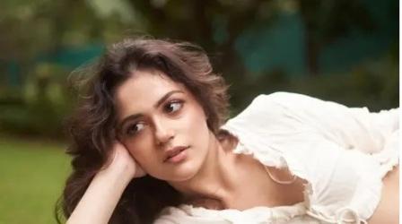 Animal Lover Aneet Padda Spends a Heartwarming Day with Rescued Animals at Mumbai Shelter 2 Animal Lover Aneet Padda