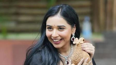 Bigg Boss 19 News Salman Khan Slams Tanya Mittal