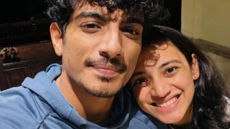 Palash Muchhal Mother Opens Up on Postponed Wedding With Smriti Mandhana