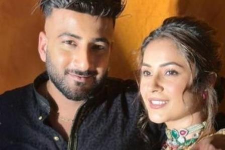 Salman Khan Schools Shehbaz Badesha For Using Sidharth Shukla’s Name To Gain Votes in Bigg Boss 19 : Exclusive 2 Salman Khan Schools Shehbaz Badesha For Using Sidharth Shukla