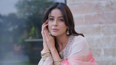 Shehnaaz Gill Opens Up About Betraying Her Ex Boyfriend: “The Expectations Weren’t Being Met” 2 Shehnaaz Gill Opens Up About Betraying Her Ex Boyfriend