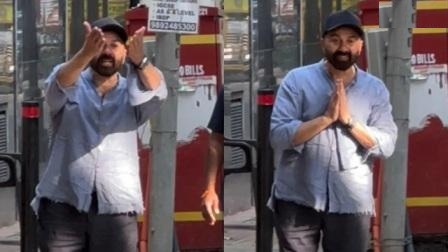 Sunny Deol Loses Cool at Paparazzi Outside Mumbai Home Amid Father Dharmendra Health Concerns