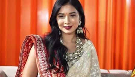 Bigg Boss 19 Tanya Mittal Breaks Silence on Why She Travels With Bodyguards