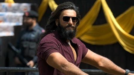 Dhurandhar Review Ranveer Commands the Screen