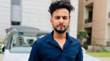 Elvish Yadav Raises Alarm After Reports of Mob Lynching in Bangladesh