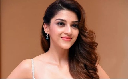 Mehreen Pirzada Breaks Silence on Wedding Speculation