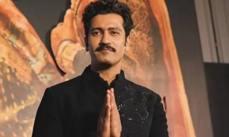 Vicky Kaushal Brings Home 3 Crore Lexus LM350h Ultra Luxury MPV