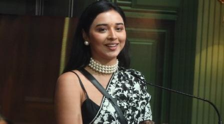 Vijayi Bhava Tanya Mittal is Trending on Twitter