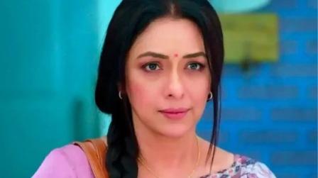 Anupama Written Updates Will Prarthana Choose Anupama and Break All Ties with Parag